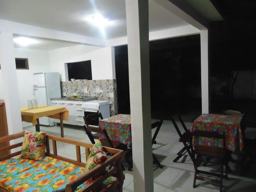 Livina Hostel Парати Экстерьер фото