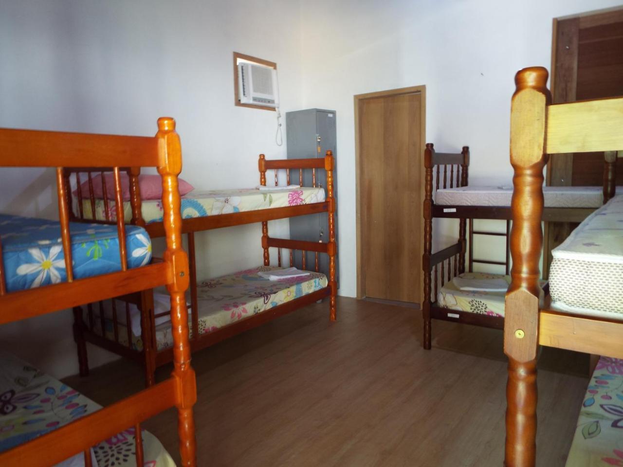 Livina Hostel Парати Экстерьер фото