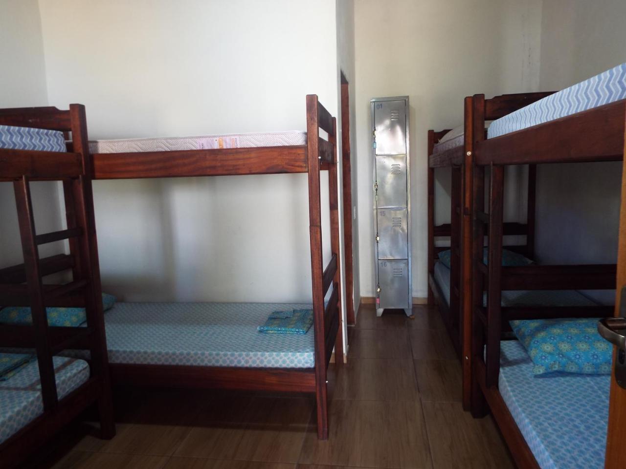 Livina Hostel Парати Экстерьер фото
