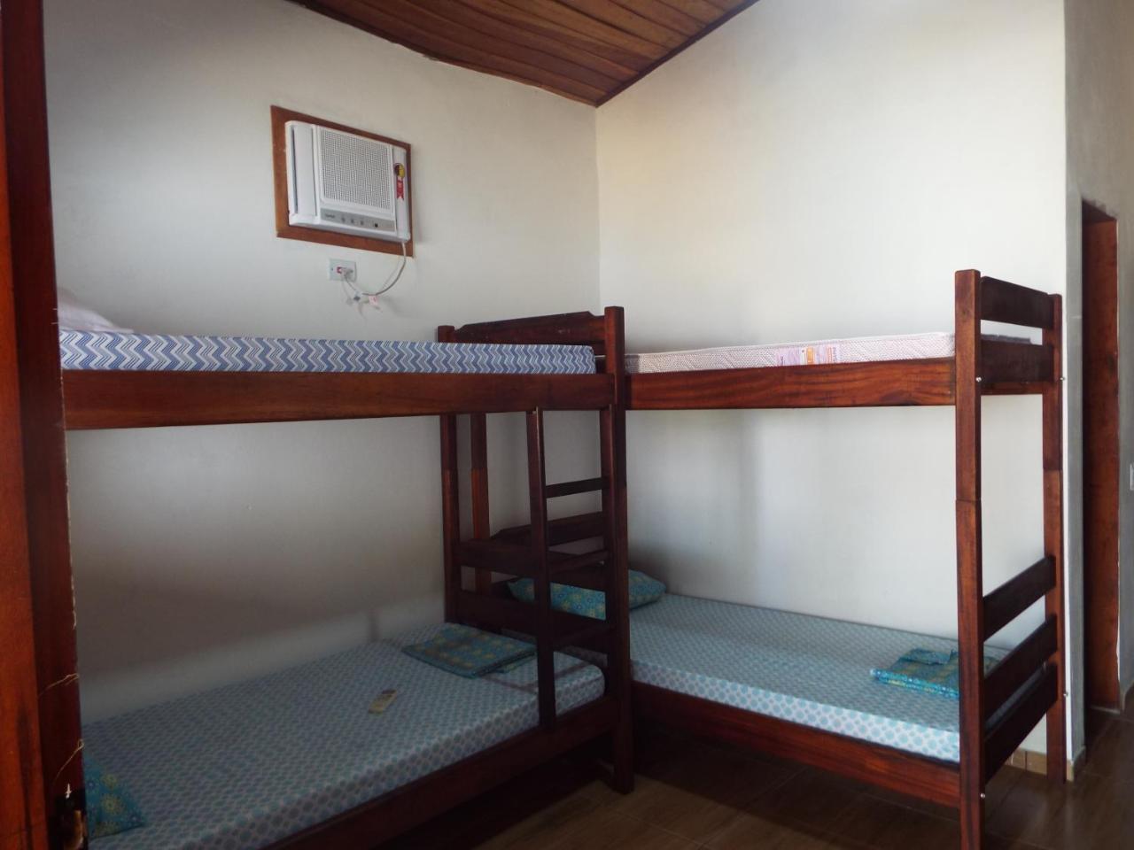 Livina Hostel Парати Экстерьер фото